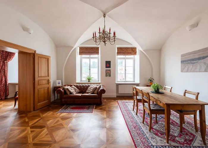 Beneath Castle Where Mozart Performed プラハ